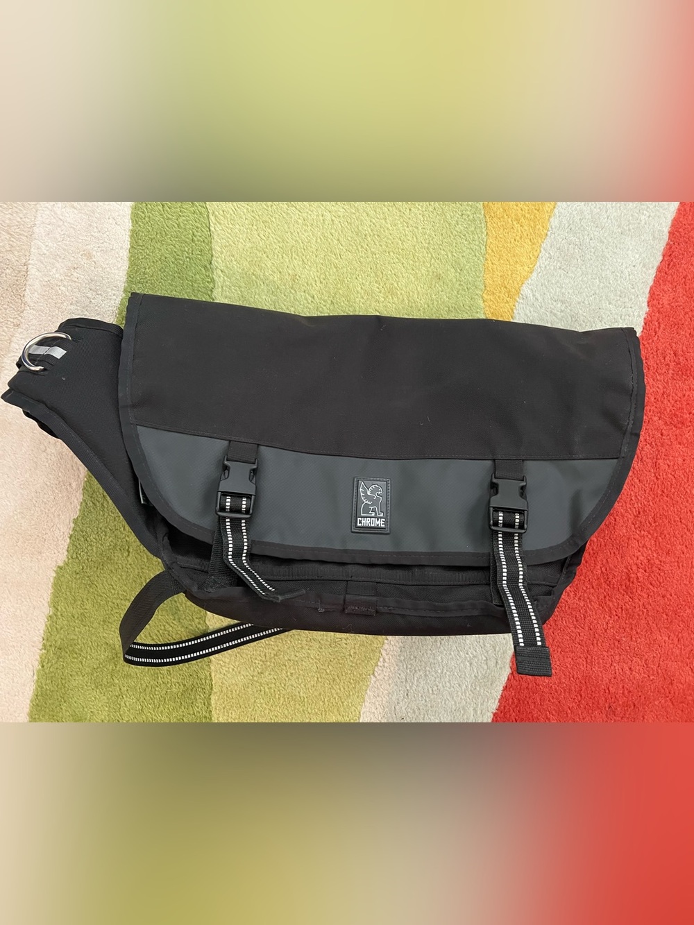 Chrome Industries Mini Metro Messenger Bag in black
